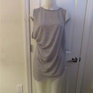 OUT GRAY BOAT NECK SLEEVELESS ASYMMETRICAL TOP S